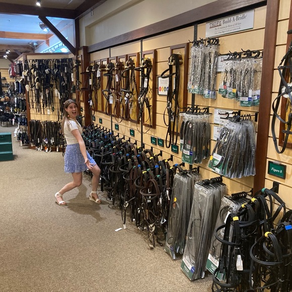 Meet your Posher, Katie - Picture 4 of 14